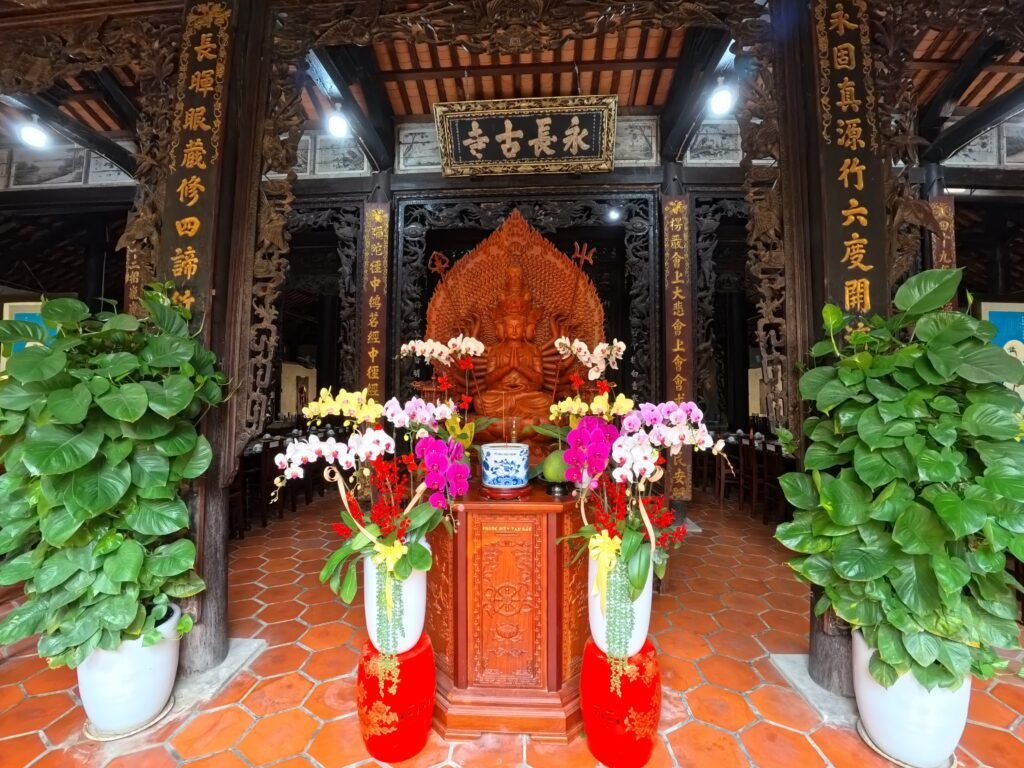 Vinh Trang Temple